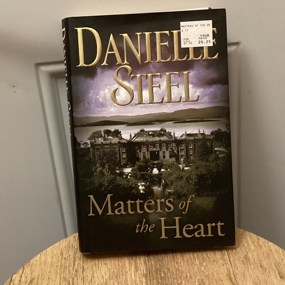 Danielle Steel “Matters of the Heart”  Hardcover book - Picture 1 of 11